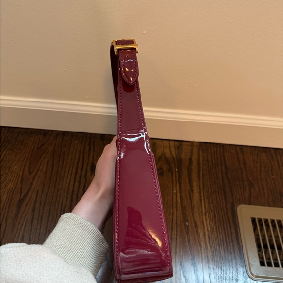 Yves Saint Laurent Red Patent Leather Shoulder Bag - Picture 2 of 4